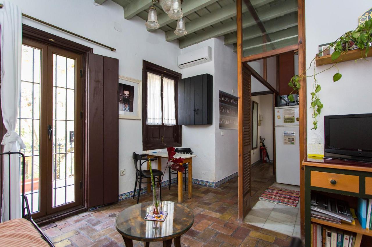 Casa Del Siglo XVII Villa Seville Exterior photo